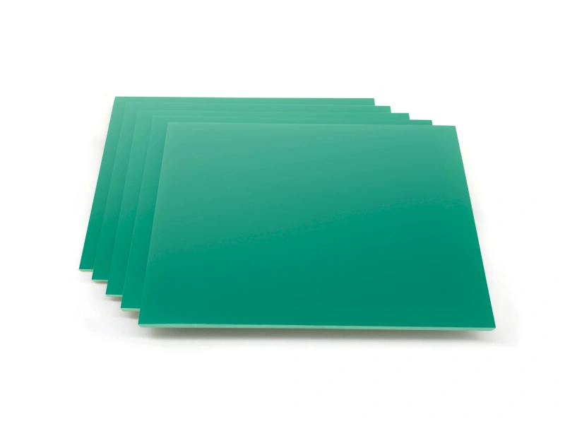 Halogen-free substrate