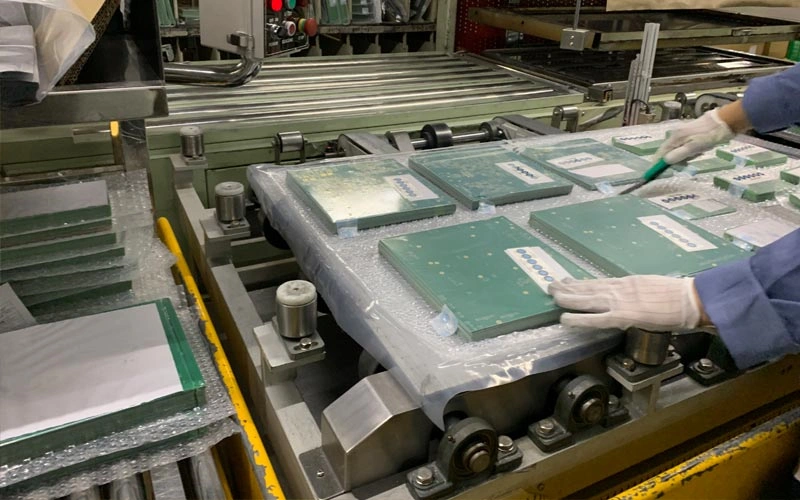 Vacuum packaging